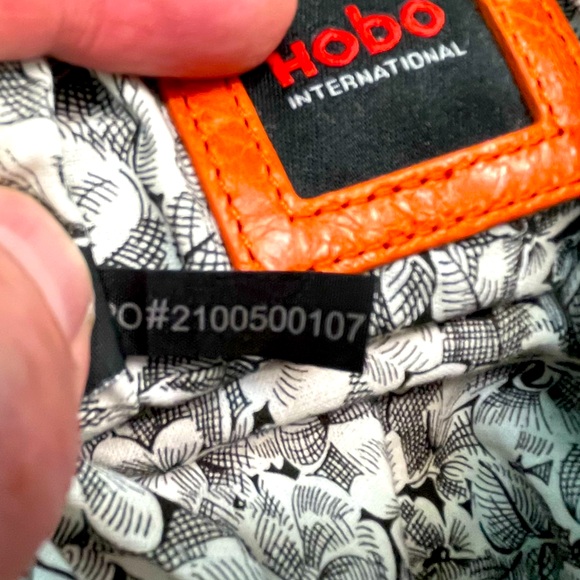 Hobo International Leather Handbag Orange - Picture 7 of 11
